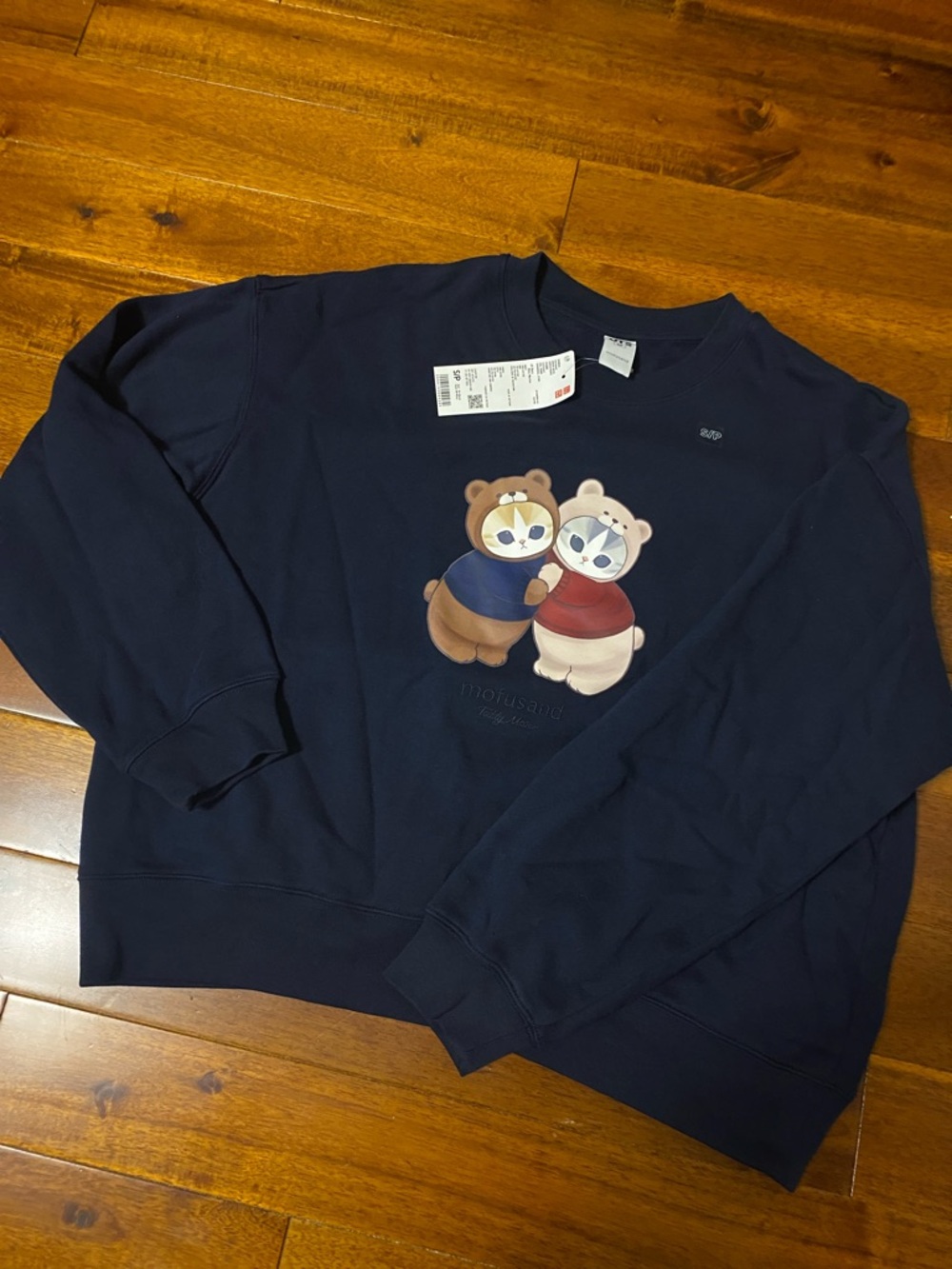 NWT Women’s Size Small Uniqlo Mofusand Navy Crewneck Cropped Baggy Sweatshirt